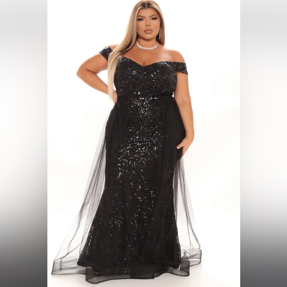 Gently used. True to size Gala dress
